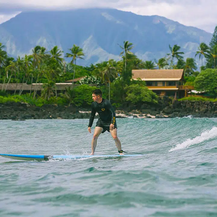 Oahu surf lessons for beginners on the North Shore. Surfing Lessons Oahu for beginners in Haleiwa Hawaii. Private surf lessons, Haleiwa HI.