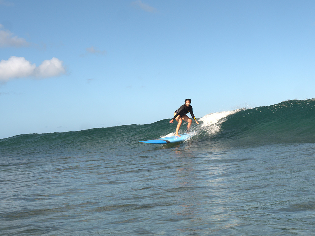 Learn how to surf like a pro with Oahu advanced surfing lessons, North Shore. Pro surfing instructor.